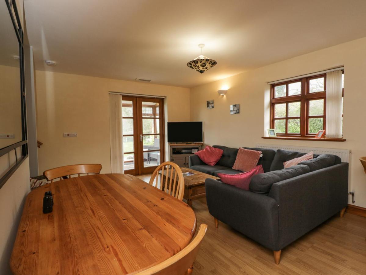 Penrose Cottage Gilwern 外观 照片
