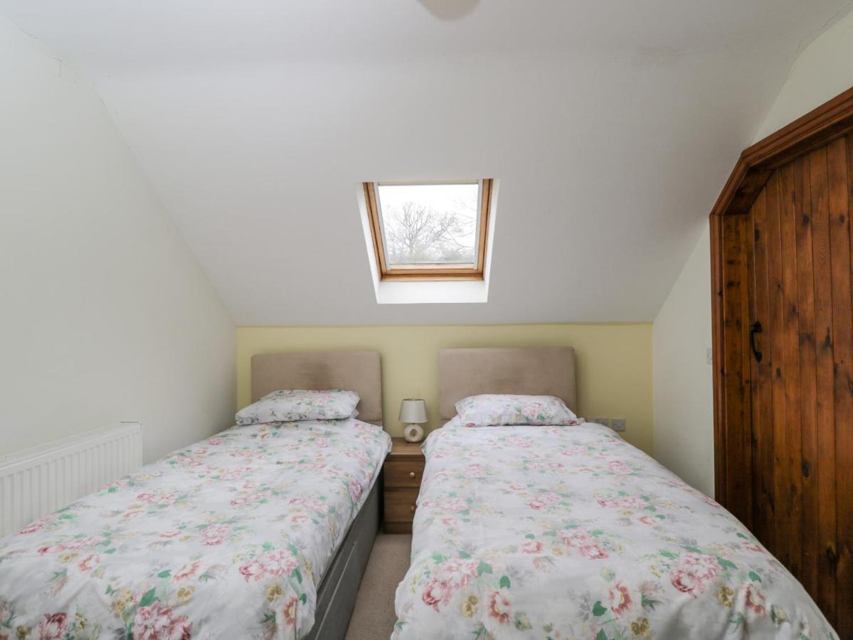 Penrose Cottage Gilwern 外观 照片